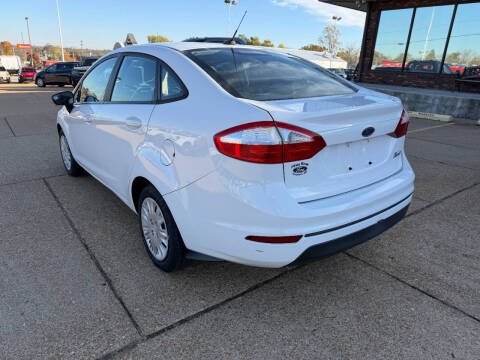 2016 Ford Fiesta S
