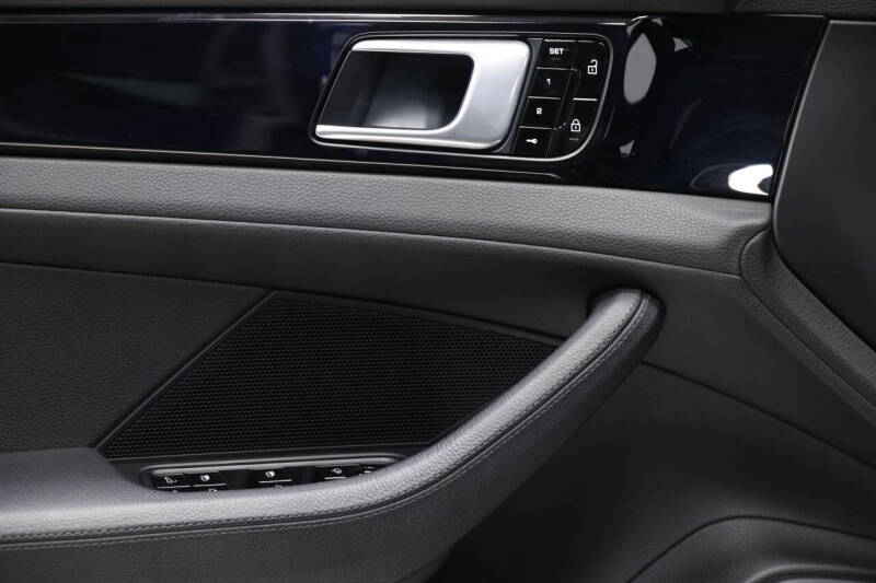 2020 Porsche Panamera