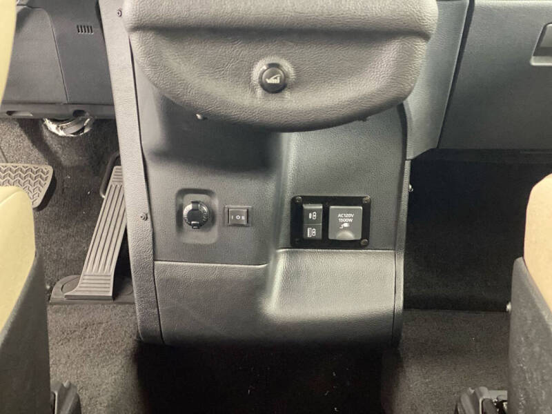 2023 Toyota Sienna XLE 7-Passenger