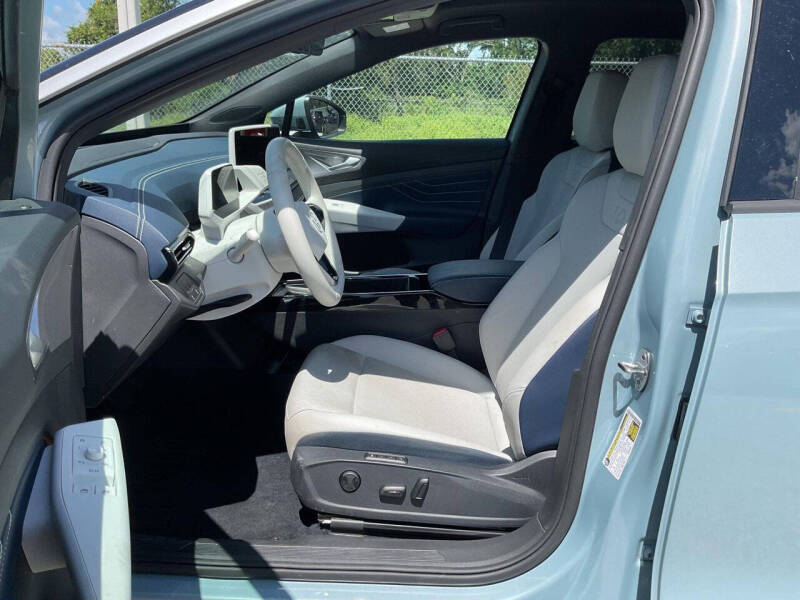 2023 Volkswagen ID.4 Pro S Plus