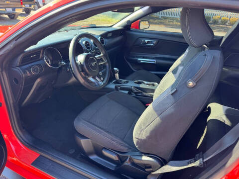 2015 Ford Mustang V6