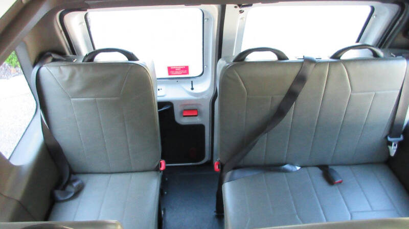 2013 Ford E-Series E-350 SD