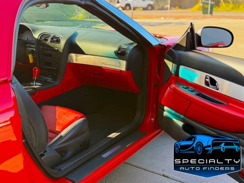 2002 Ford Thunderbird Deluxe