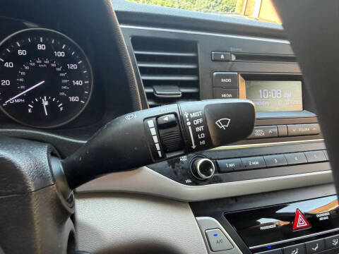 2018 Hyundai Elantra