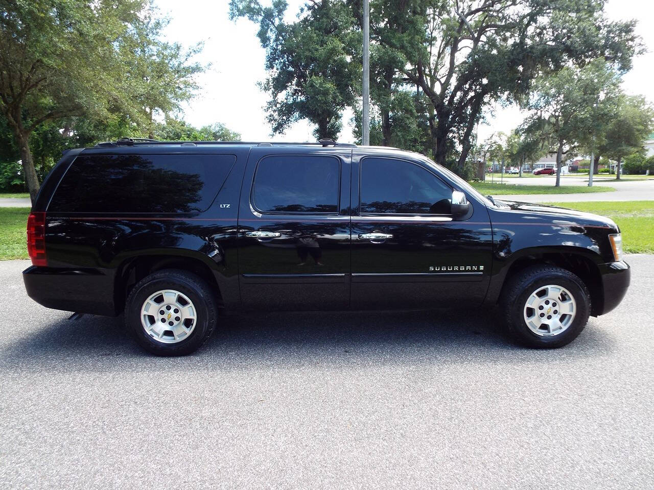 2007 Chevrolet Suburban for sale at Trans All of Orlando in Orlando, FL