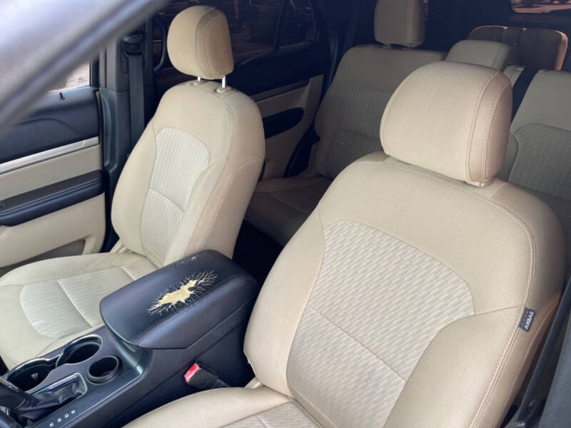 2016 Ford Explorer