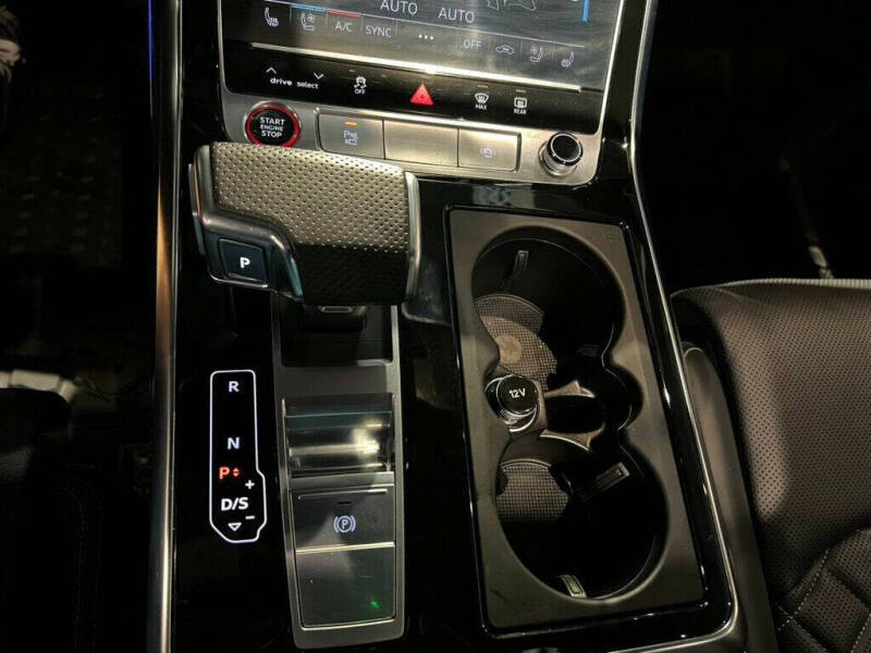 2022 Audi SQ8 4.0T quattro Prestige