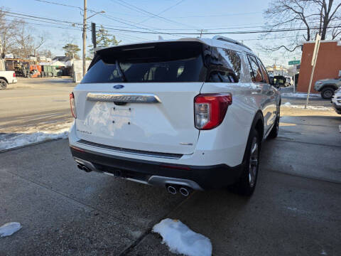 2020 Ford Explorer Platinum