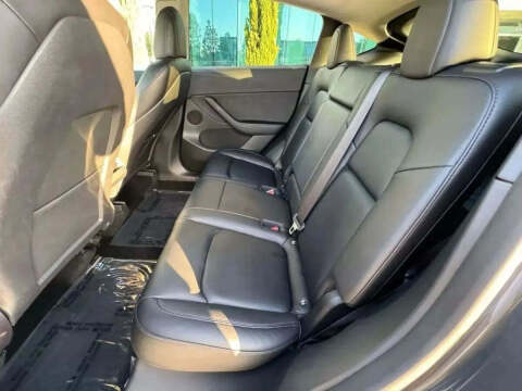 2024 Tesla Model Y Performance