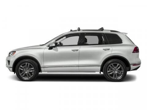 2017 Volkswagen Touareg V6 Wolfsburg