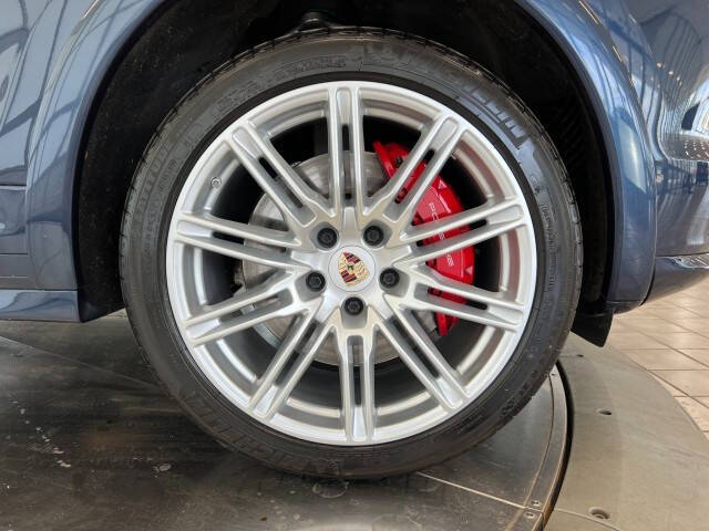2012 Porsche Cayenne Turbo