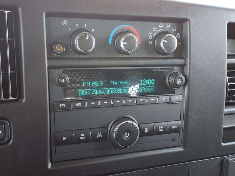 2023 GMC Savana 2500