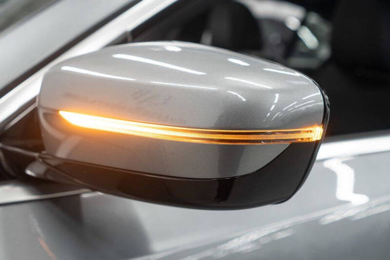 2024 BMW 3 Series 330e xDrive