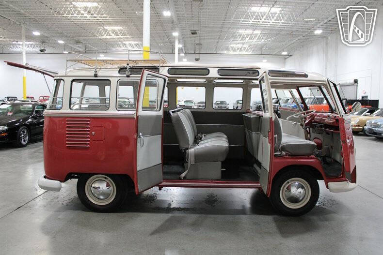 1961 Volkswagen Bus