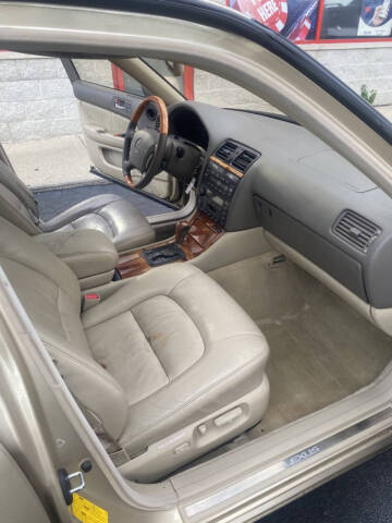 1999 Lexus LS 400