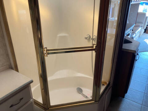 1999 Winnebago Ultimate Freedom