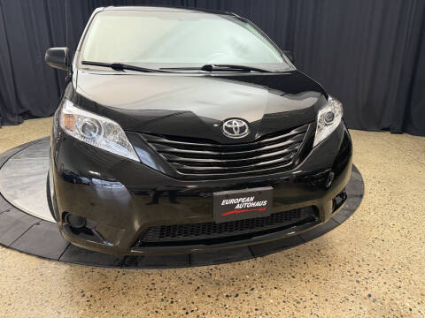 2011 Toyota Sienna Base 7-Passenger