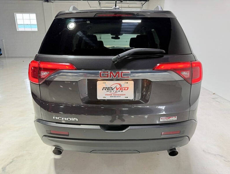 2017 GMC Acadia SLE-2