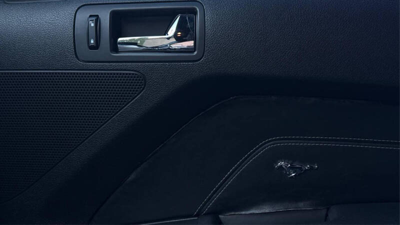 2011 Ford Mustang GT Premium