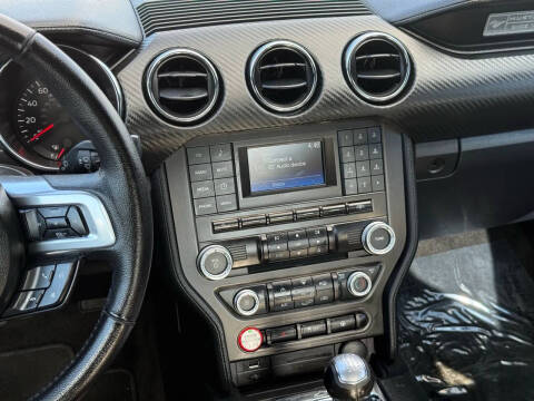 2015 Ford Mustang V6