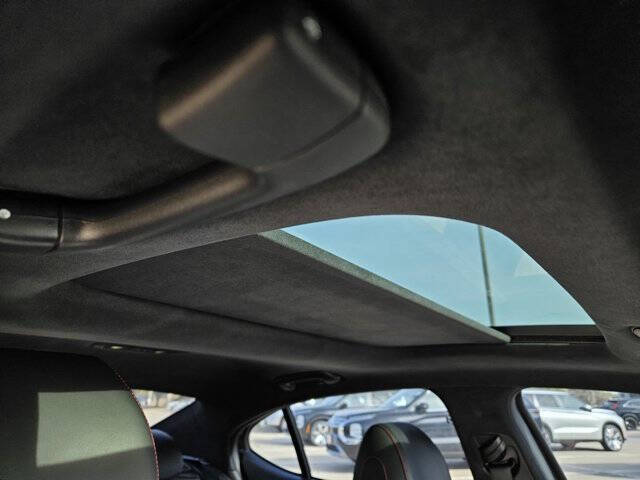 2021 Genesis G70