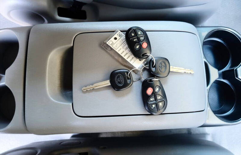 2004 Toyota Sienna