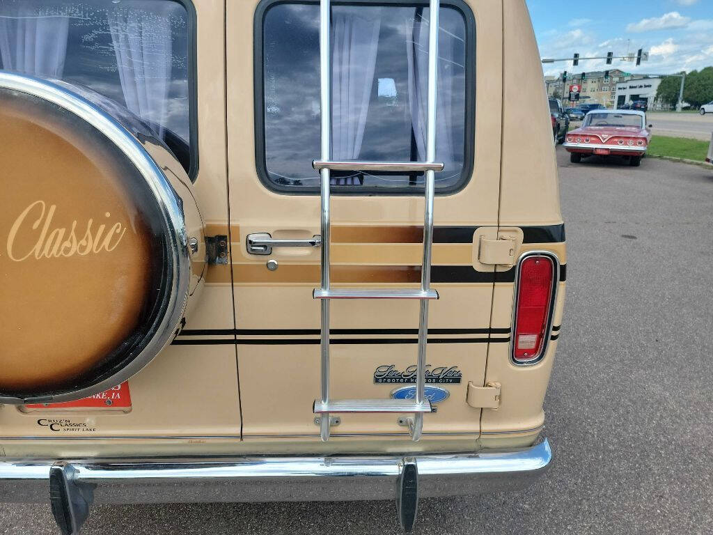 1984 Ford E-Series 19