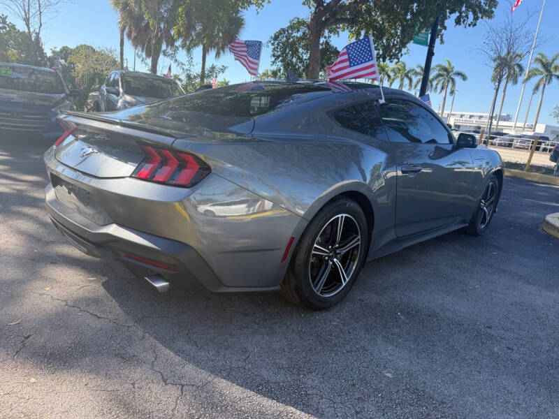 2025 Ford Mustang EcoBoost Premium