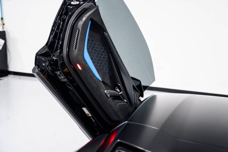 2025 Lamborghini Revuelto