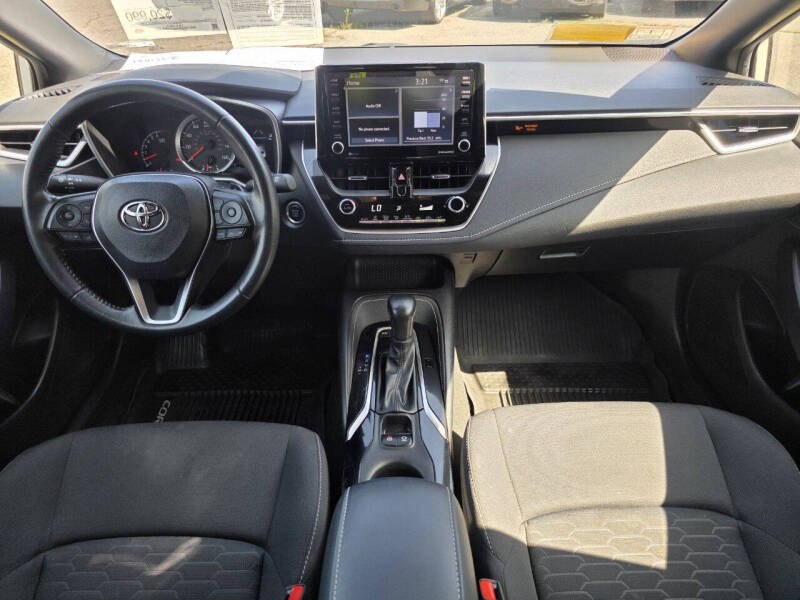 2022 Toyota Corolla Hatchback SE