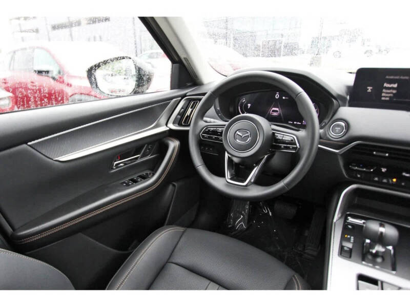 2025 Mazda CX-70 Plug-in Hybrid Premium