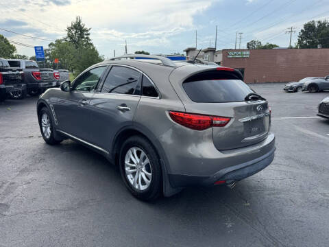 2010 Infiniti FX35