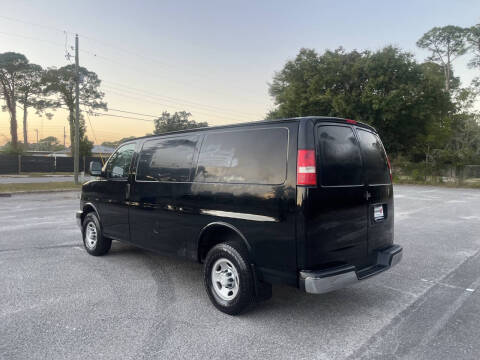 2017 Chevrolet Express 2500