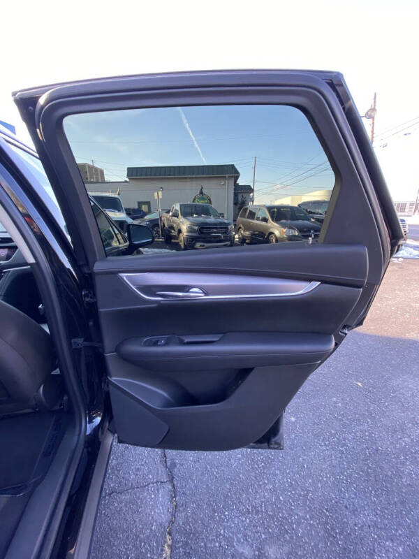 2017 Cadillac XT5 Luxury