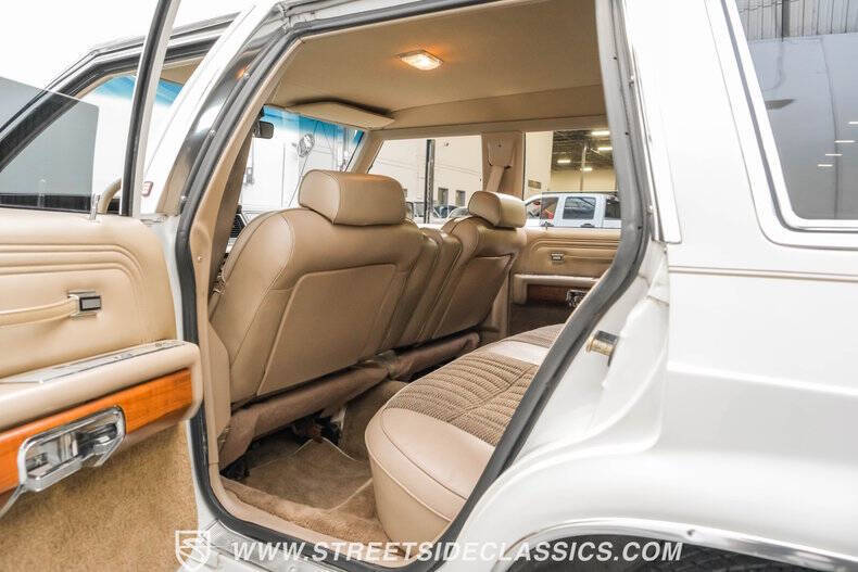 1990 Ford LTD Crown Victoria