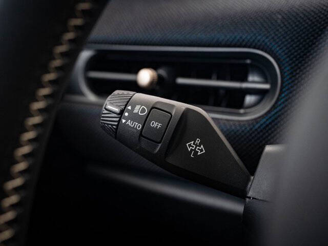 2025 MINI Hardtop 2 Door Cooper Signature Trim