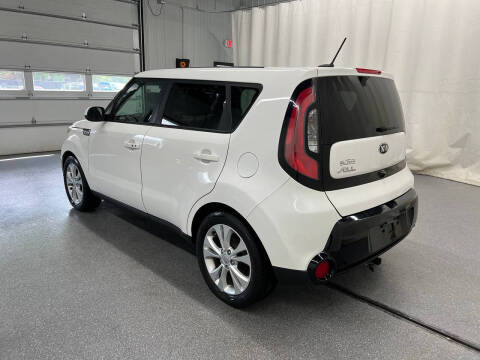 2016 Kia Soul +