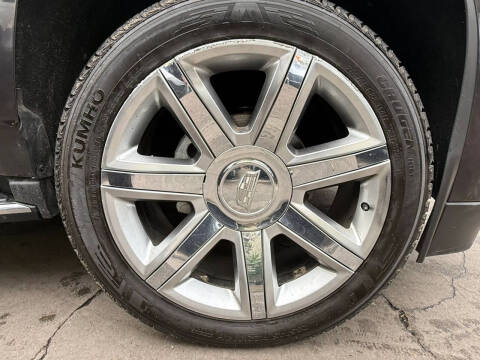 2017 Cadillac Escalade Luxury