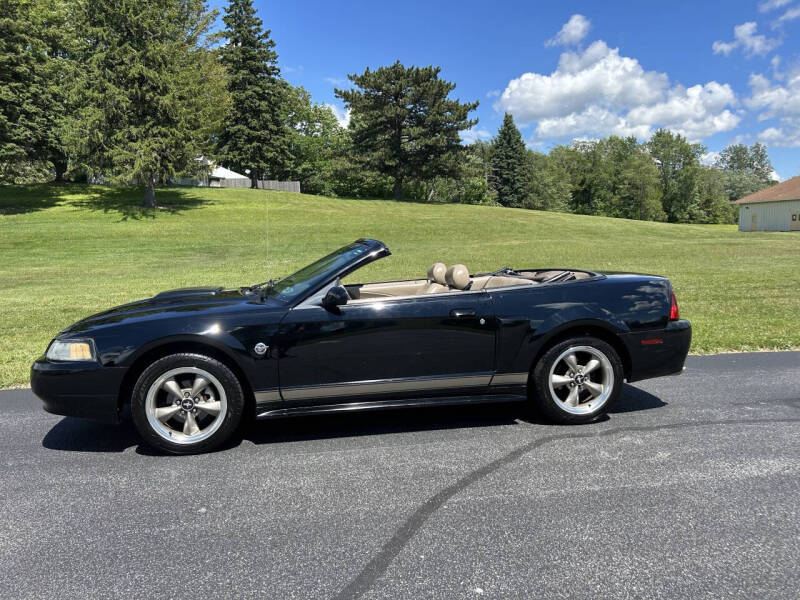 2004 Ford Mustang GT Deluxe