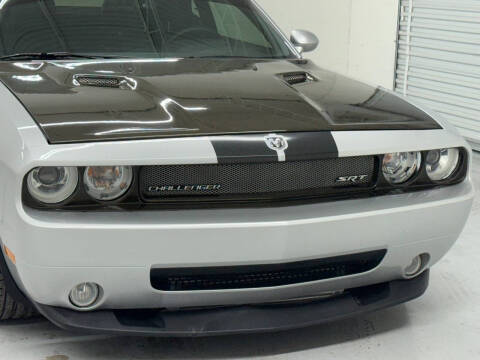 2008 Dodge Challenger SRT8