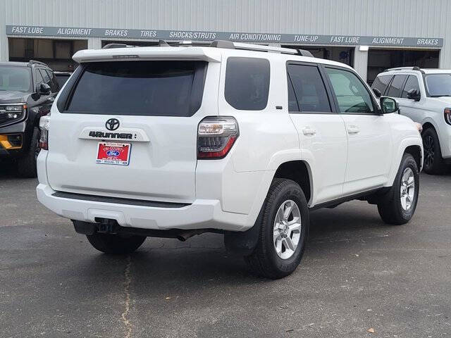 2023 Toyota 4Runner SR5