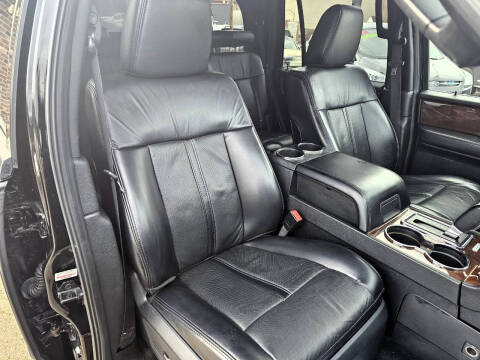 2017 Lincoln Navigator Select