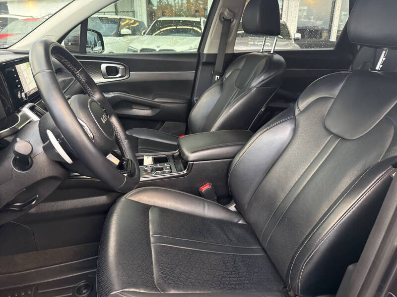 2023 Kia Sorento Hybrid EX