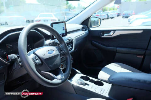 2021 Ford Escape SE
