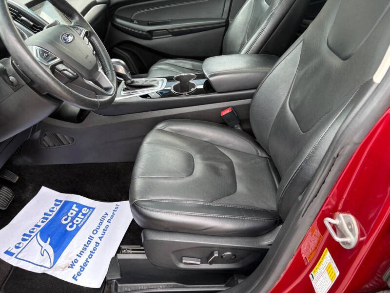 2017 Ford Edge Titanium