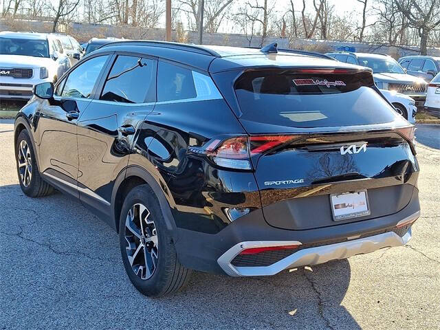 2025 Kia Sportage EX