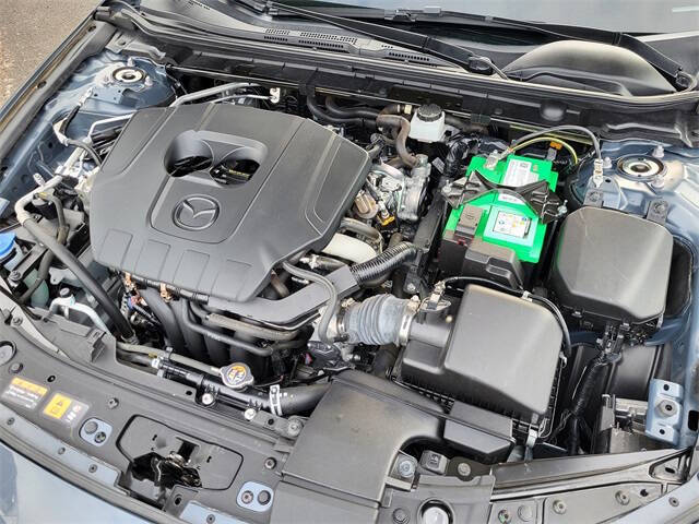 2024 Mazda Mazda3 Sedan 2.5 S Carbon Edition