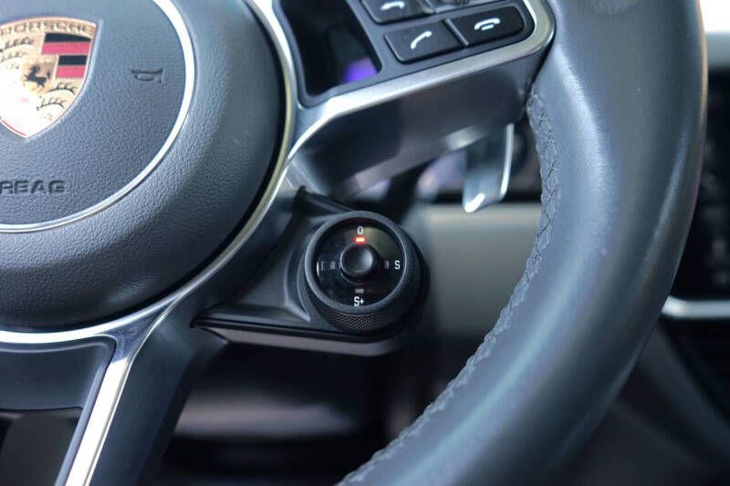 2020 Porsche Cayenne S Coupe