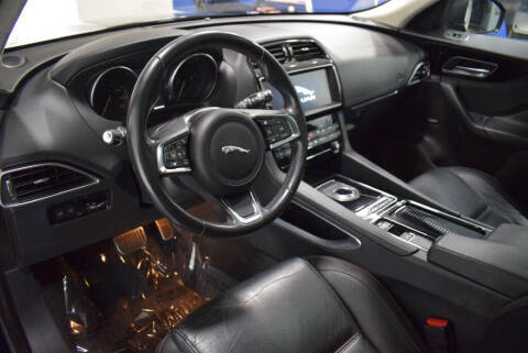 2019 Jaguar F-PACE 30t Prestige