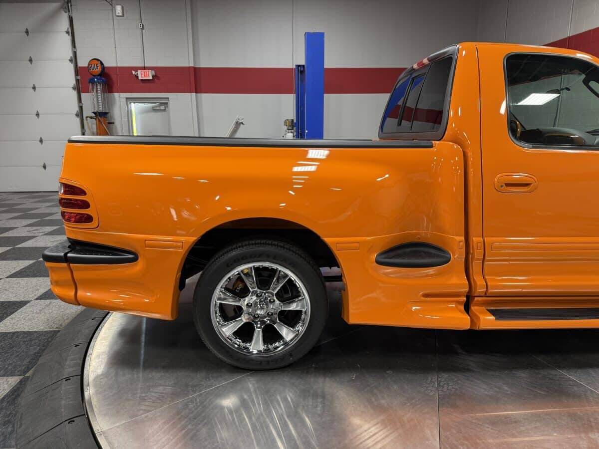 2003 Ford F-150 32